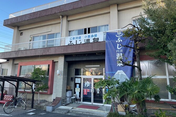 Sushi Chef Class and Hot Spring Bath Nearby Mt. Fuji - Health and Safety Considerations