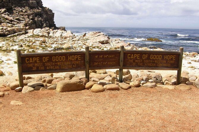 Table Mountain, Cape Point & Penguin Beach ENTRANCE INCLUDED - Frequently Asked Questions