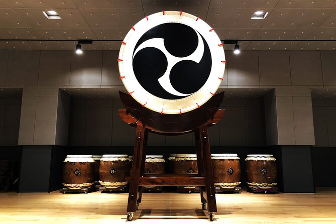 Tokyo 6hr Private Guided Tour & Wadaiko Drumming Experience - About the Guide