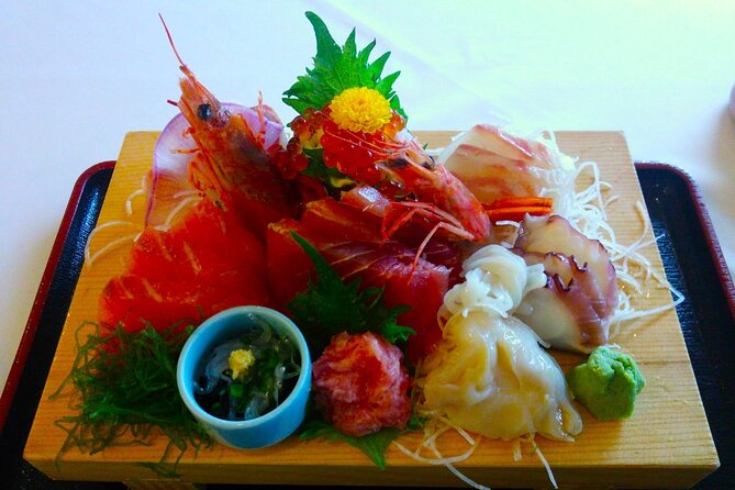 Tokyo Tsukiji Market Food and Culture Walking Tour - Tour Logistics and Accessibility
