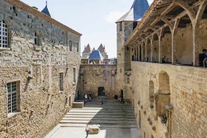 Toulouse: Carcassonne Day Trip by Coach With Comtal Castel - Comtal Castle and Cité De Carcassonne