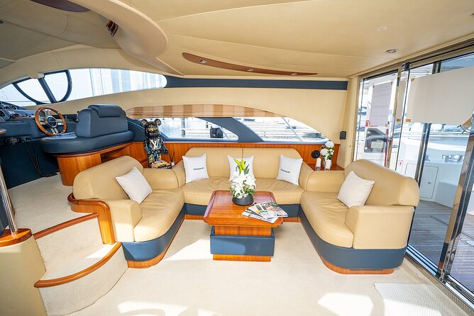 3hr Yacht- Palm Jumeirah With FREE Snacks and 30 Min Seabob - Frequently Asked Questions