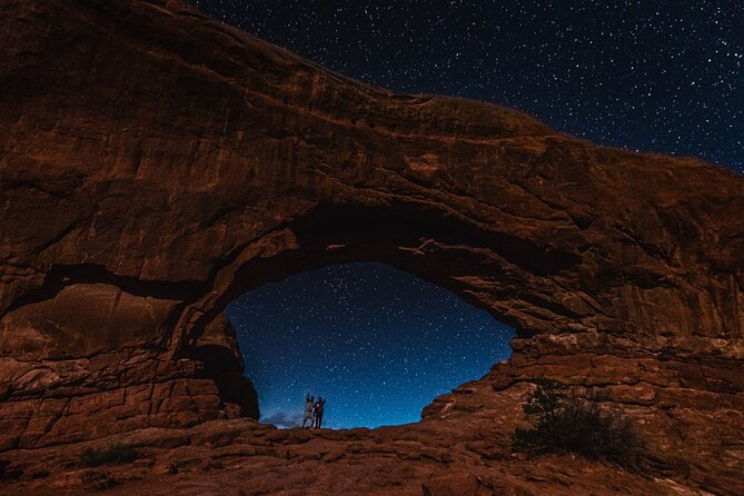 Astro-Photo, Hiking and Stargazing Tour in Arches National Park - Tour Highlights and Inclusions