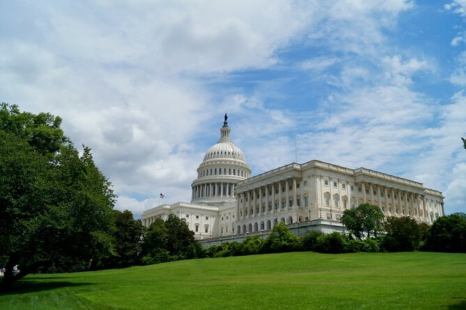 Day or Night Private DC Monuments Tour | Luxury Stretch Limo - Why Choose a Private Tour for Your Group