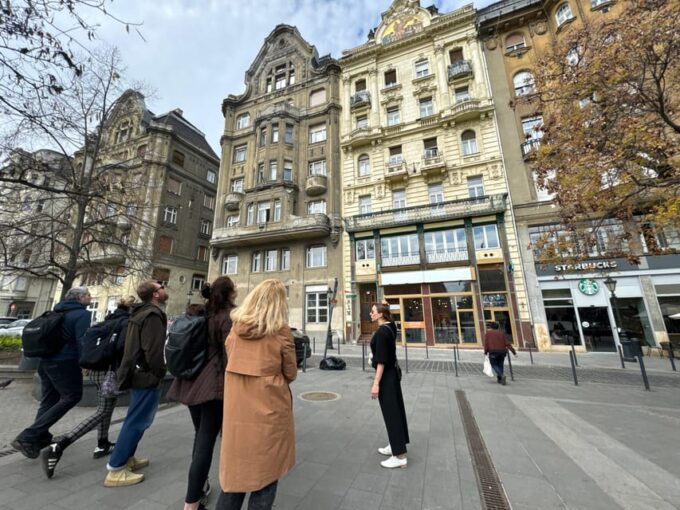 Discover Budapest Using the Tramway 2 - Tips for an Enjoyable Tour