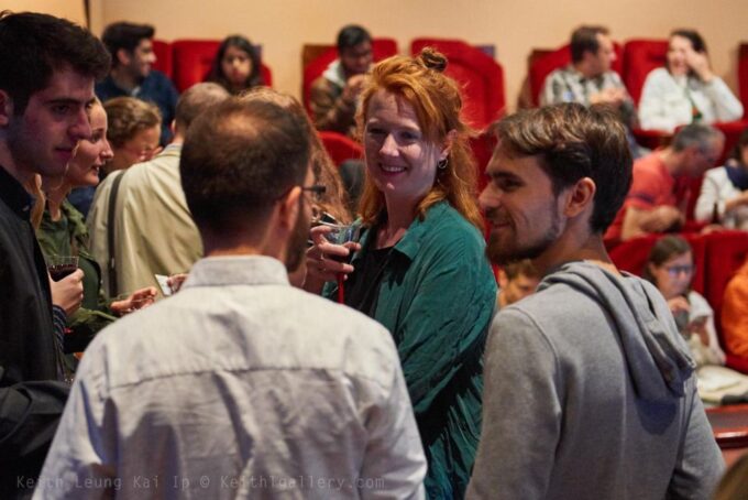 French Films With English Subtitles in Paris - Additional Details