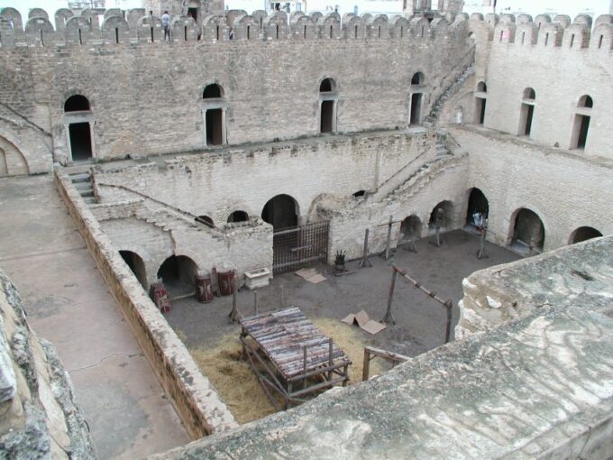 From Tunis: Overnight to Kairouan, El Jem, Monastir & Sousse - Transportation and Accessibility