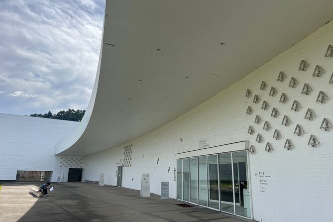 Half-Day Private Tour of Jomon Archaeological Site and Art Museum - Experience Highlights