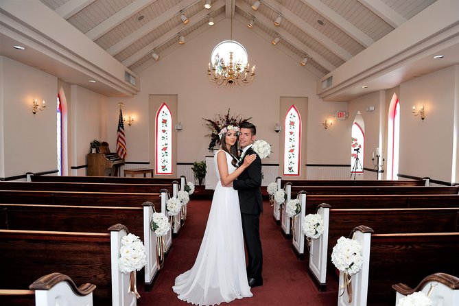 Las Vegas Wedding at A Special Memory Wedding Chapel - Comparison to Similar Services