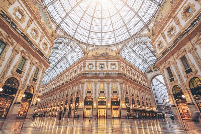 Milan Tour Old Town, Sforza Castle, Duomo, Galleria Vittorio - Exploring Milans Old Town