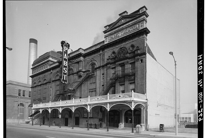 Milwaukee Downtown Ghost Tour - The Shadow of City Hall - Frequently Asked Questions