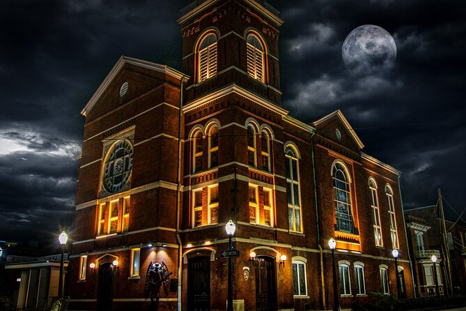 Mobile Ghosts - Exploring the Citys Paranormal History