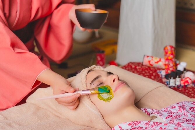 Osaka: Aroma Massage, Head Spa & Facial at the Temple <180-min> - Matcha Facial Treatment