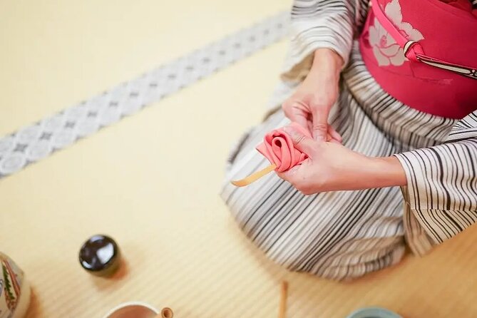 Private Japanese Traditional Tea Ceremony - Preparing for the Tea Ceremony