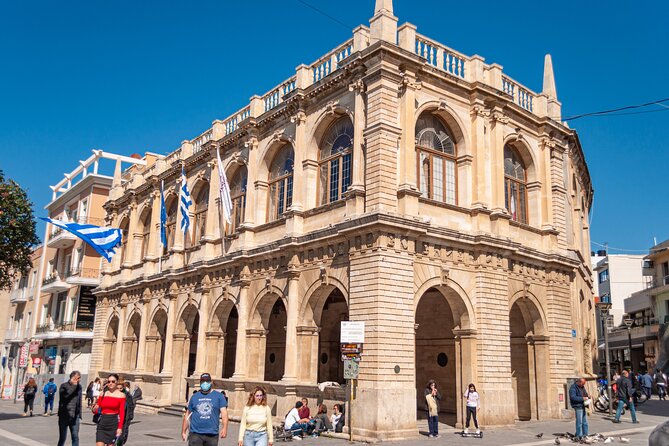 Private Walking Tour in Heraklion and Archaeological Museum - Discover the Archaeological Museum