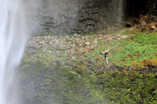Sunset Tour of Multnomah Falls Plus Vista House and Other Falls - Preparing for the Sunset Tour