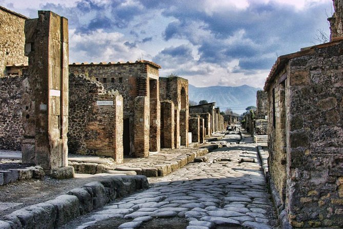 Transfer Between Rome Sorrento Amalfi Ravello and Positano - Ask Away
