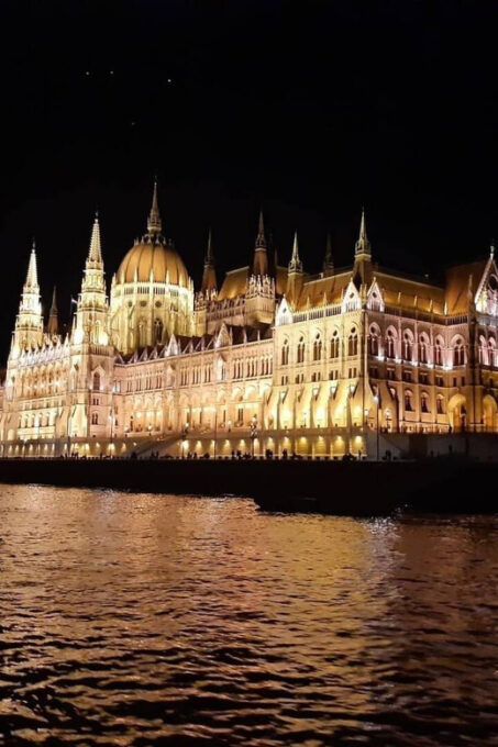 The Only Budapest Boat Cruise With Live Guiding (+Drink) - Frequently Asked Questions