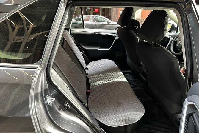 Airport Transfer and Chauffeur Services Review - Pickup and Drop-off Details
