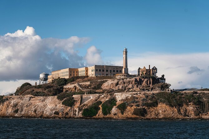 Alcatraz Day Tour and Aquarium Review - Tour Overview