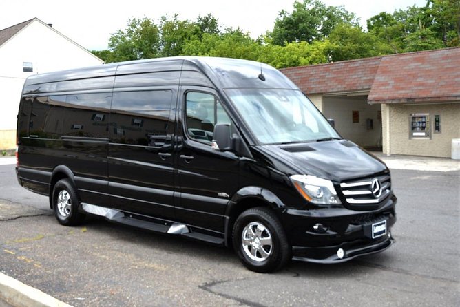 Antalya Airport (AYT) to Antalya City Center Transfer - VIP Minibus - Key Points