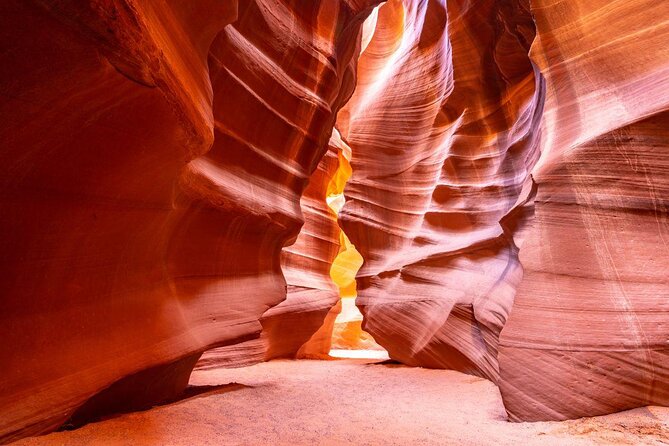 Antelope Canyon and Horseshoe Bend Daily Tour From Flagstaff - Key Points