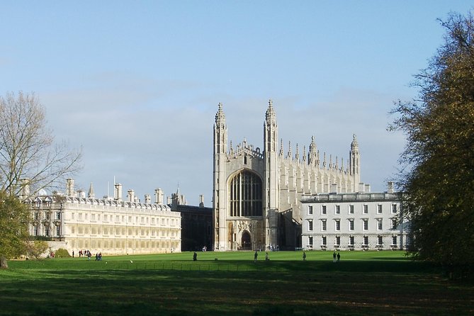 Arrival or Departure Private Transfer: London Heathrow Airport to Cambridge - Key Points