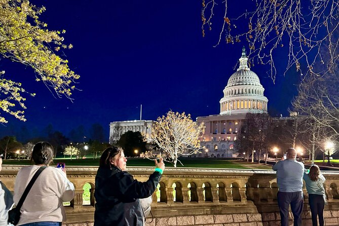 Best Magic LED Monuments Tour-Free Light Snack & Use of Earpieces - Good To Know