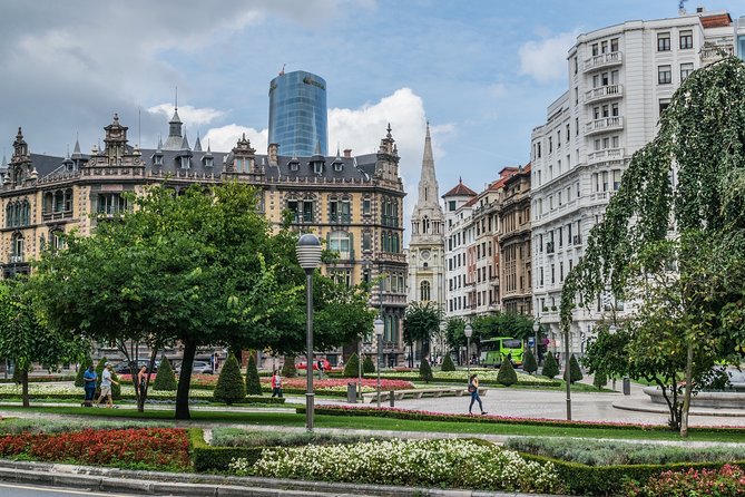 Bilbao's Timeless Trail: Art & History Walk - Tour Overview