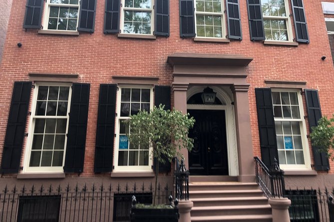 Brooklyn Heights: a Self-Guided Tour From the Promenade to Truman Capotes House - Overview of Brooklyn Heights