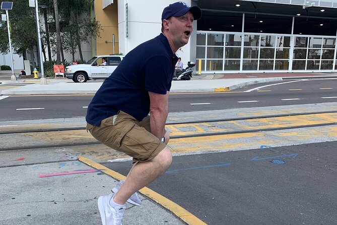 Burbank City Scavenger Hunt Excursion by Crazy Dash - Key Points
