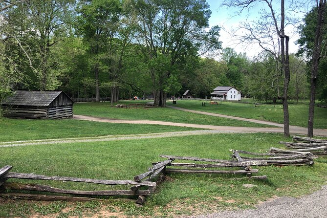 Cades Cove Jeep Tour Review: An Adventure Awaits - Tour Overview