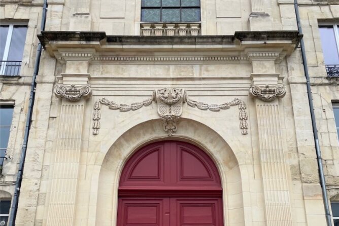 Caen Scavenger Hunt and Sights Self-Guided Tour - Meeting and End Point