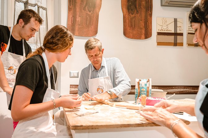 Cesarine: Small Group Pasta and Tiramisu Class in Procida - Key Points