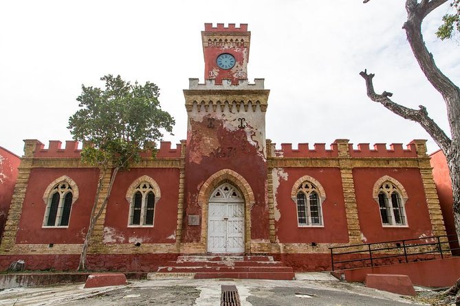 Charlotte Amalie Walking Tour + Contemporary Art Experience - Key Points