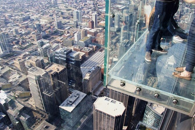 Chicago Small-Group Night Tour With Skydeck and Boat Cruise - Key Points