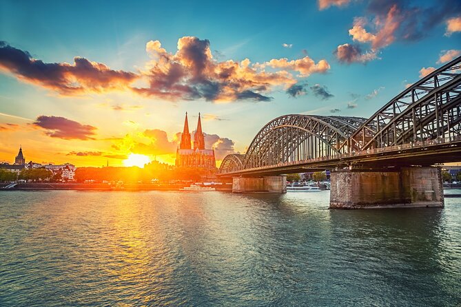 Cologne Scavenger Hunt and Highlights Self-Guided Tour - Tour Overview