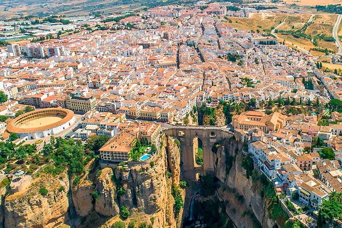 Discover Beautiful Surroundings of Andalusia on a Private Full-Day Tour - Key Points