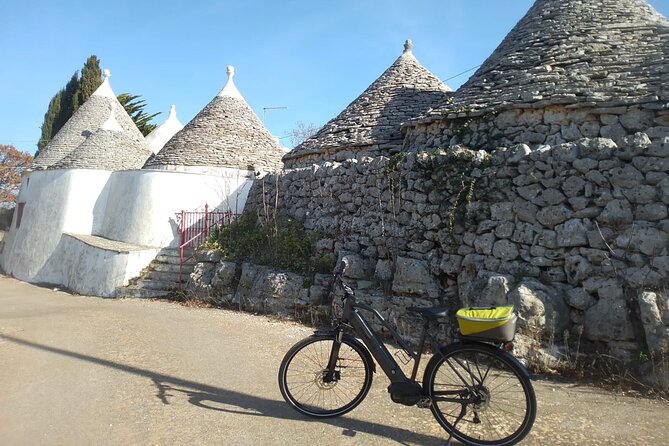 Discover Valle D Itria and Its Wines by Ebike - Key Points