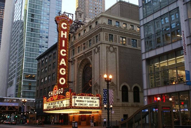 Discovering Vintage Chicago: A Self-Guided Audio Tour of the Loop - Key Points