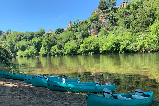 Discovery of the Cliffs of the Dordogne by Canoe Near Sarlat - Key Points