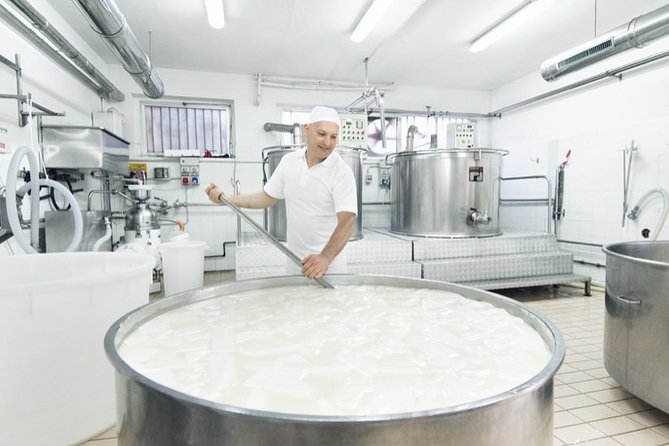 Dolce Vita Tour With Cheese, Olive Oil and Wine Experiences - Key Points