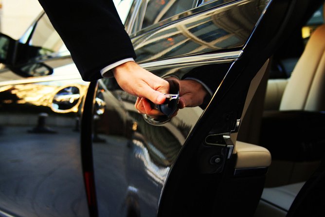Door-To-Door Private Transfer Ravello to Fiumicino FCO Airport or Viceversa - Key Points