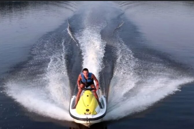 Drive Jet Ski Around Dallas Lakes Review - Meeting Point and Directions