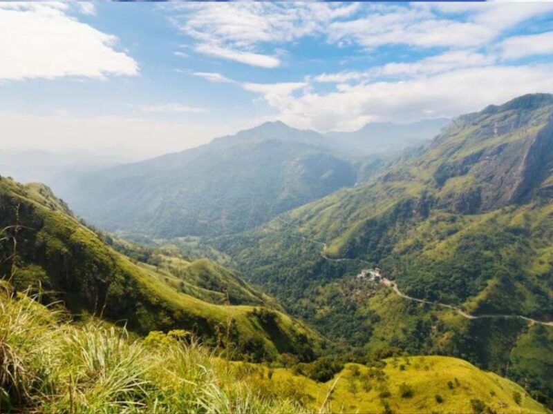 From Nuwara Eliya: Ella Rock, 9 Arch Bridge, & Little Adams - Good To Know