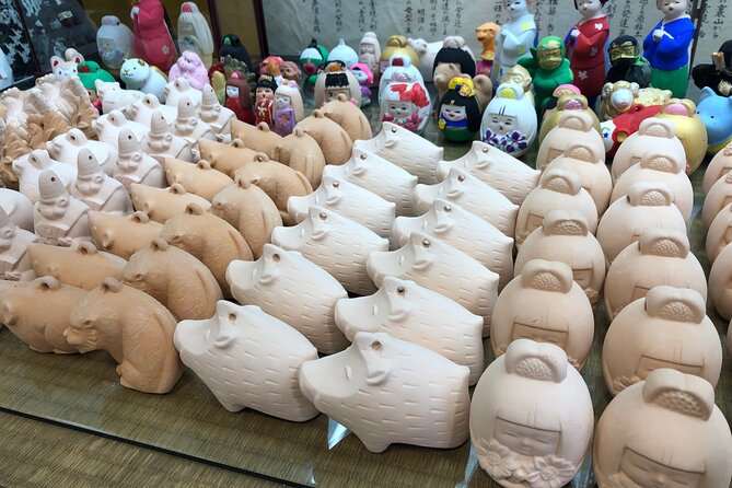 Fukuoka Open Top Bus and Hakata Doll Painting Experience With Guide - Good To Know