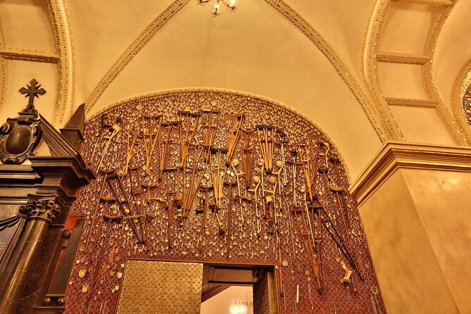 Full-Day Pilgrimage to the Black Madonna From Krakow - Key Points