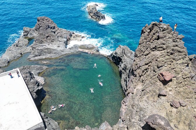 Full Day Tour in 4×4 Jeep to Porto Moniz and Fanal