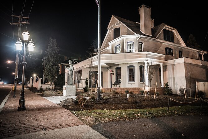 Ghosts of Gettysburg Ultimate Dead of Night Haunted Ghost Tour - Exploring the Haunted Sites