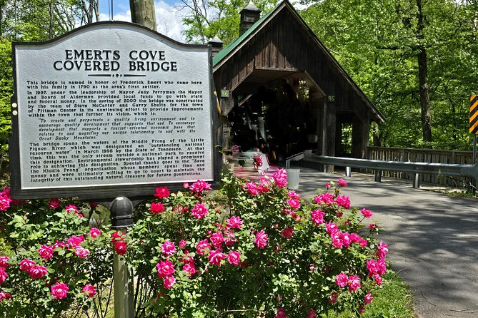 Great Smoky Mtn, Dolly Home, Gatlinburg Arts & Crafts Spring Tour - Tour Overview